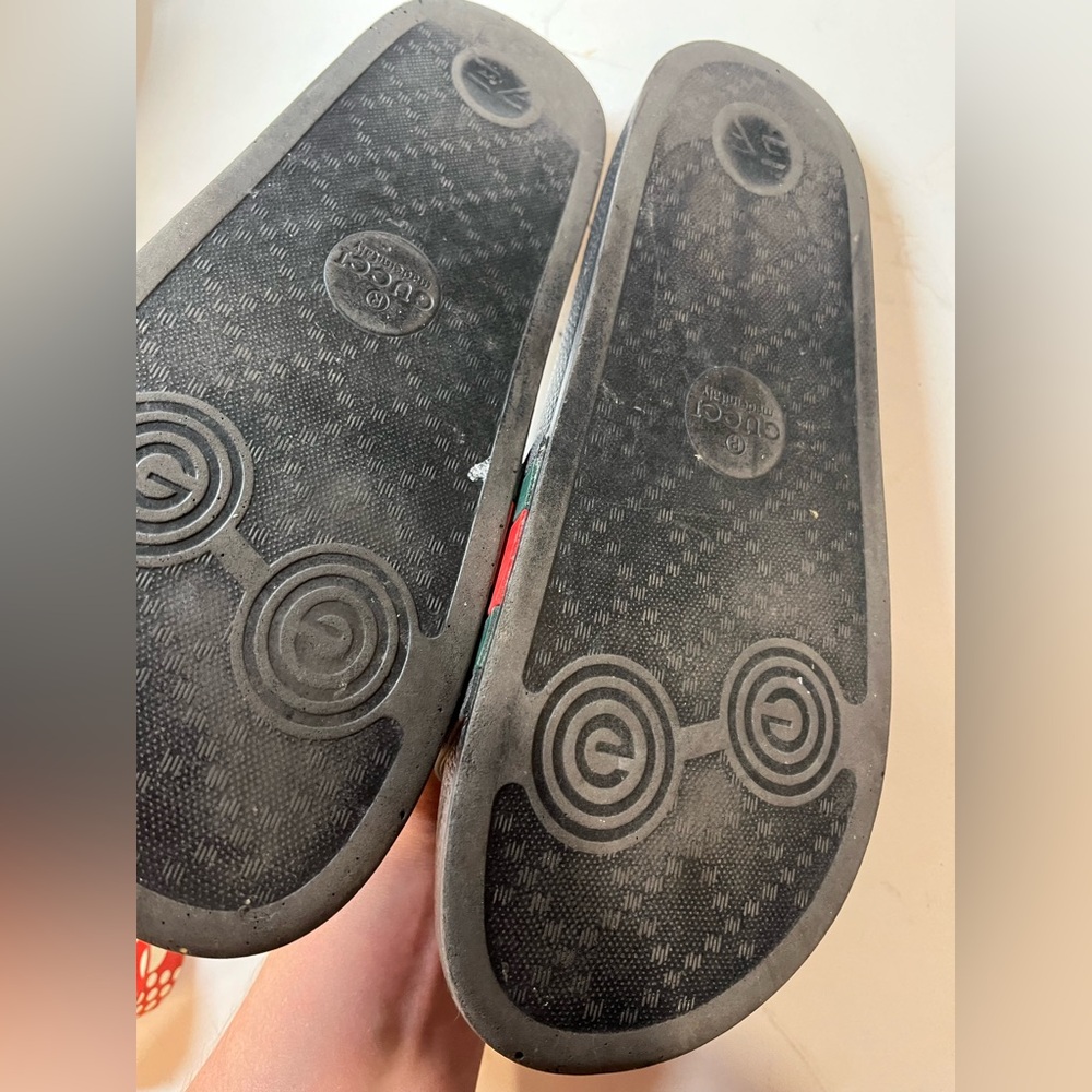 Gucci Pursuit 72 Rubber Slides Black Red Green Men's Size 10 - Picture 4 of 8